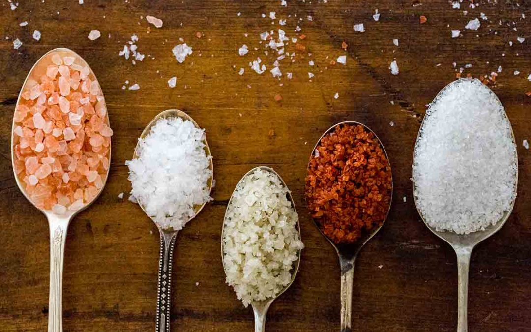 Sal gruesa, del Himalaya o de cocina: ¿cuál es mejor para tu asado?